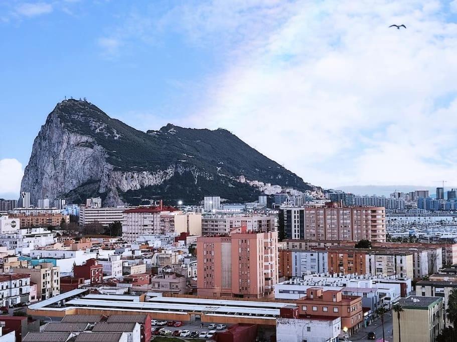 Fabulous Penthouse Apartman La Línea de la Concepción Kültér fotó
